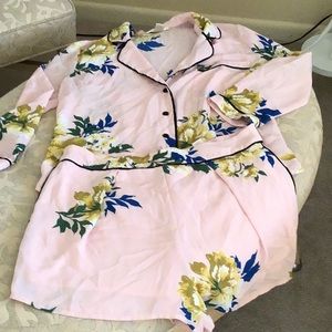 Beautiful 2 Piece Floral Short Set 🌸💖💕💜💚